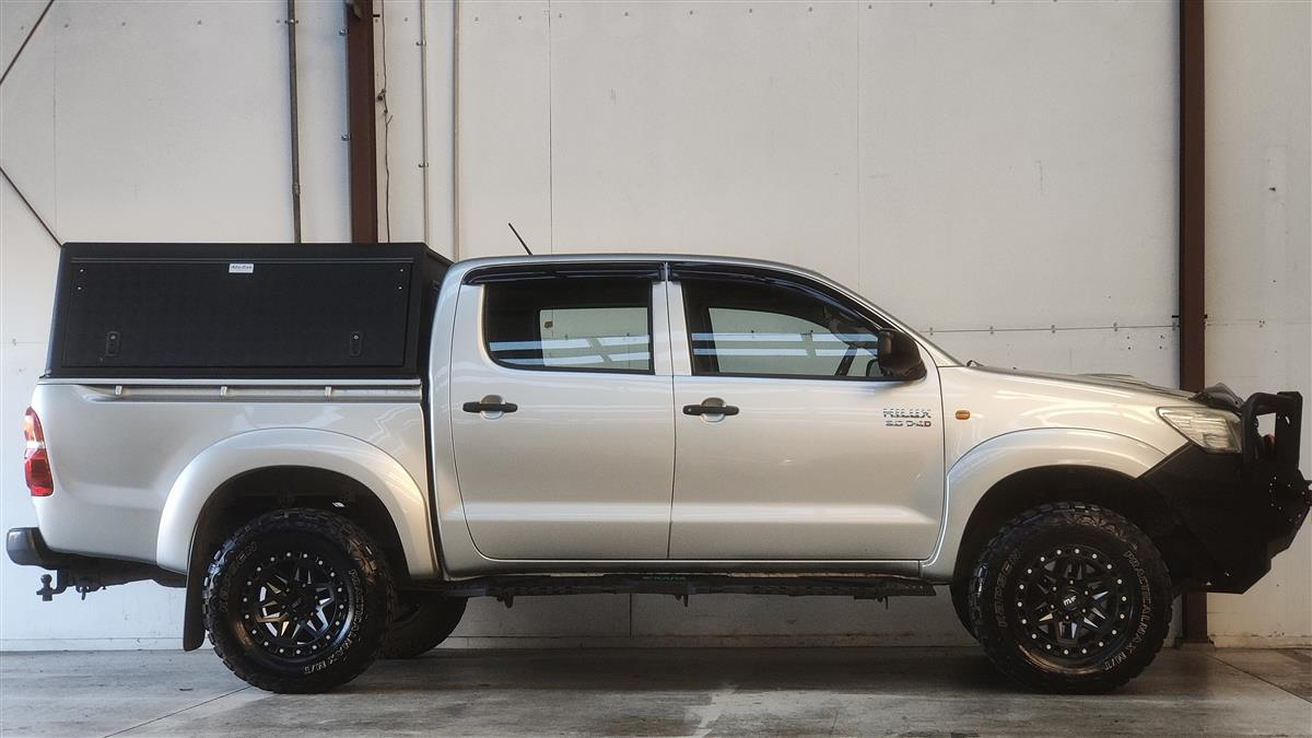 2012 Toyota Hilux 4WD 3.0TD DC Carousel 7