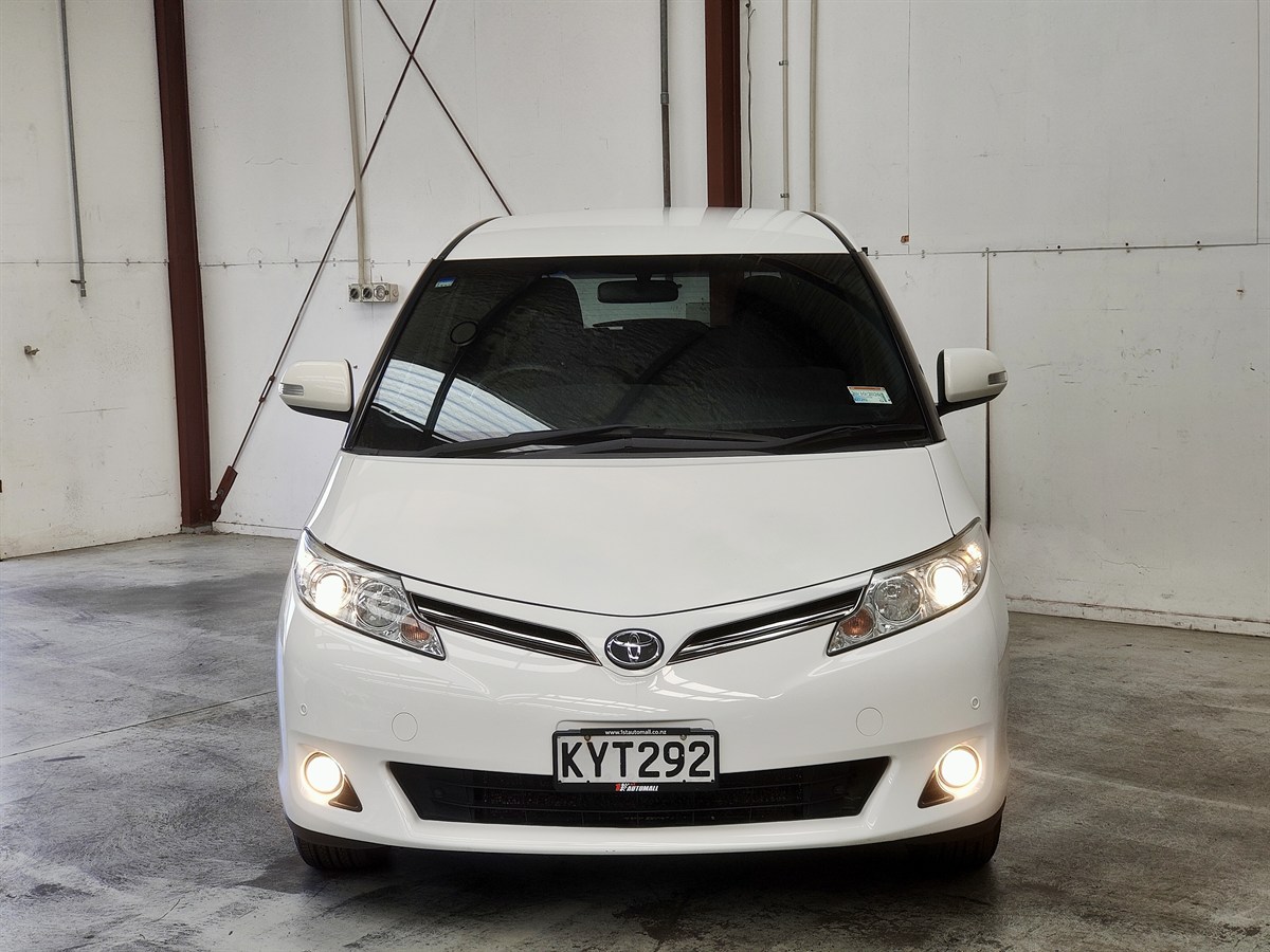 second hand 2017 Toyota Previa 2.4P for sale NZ Collage 2