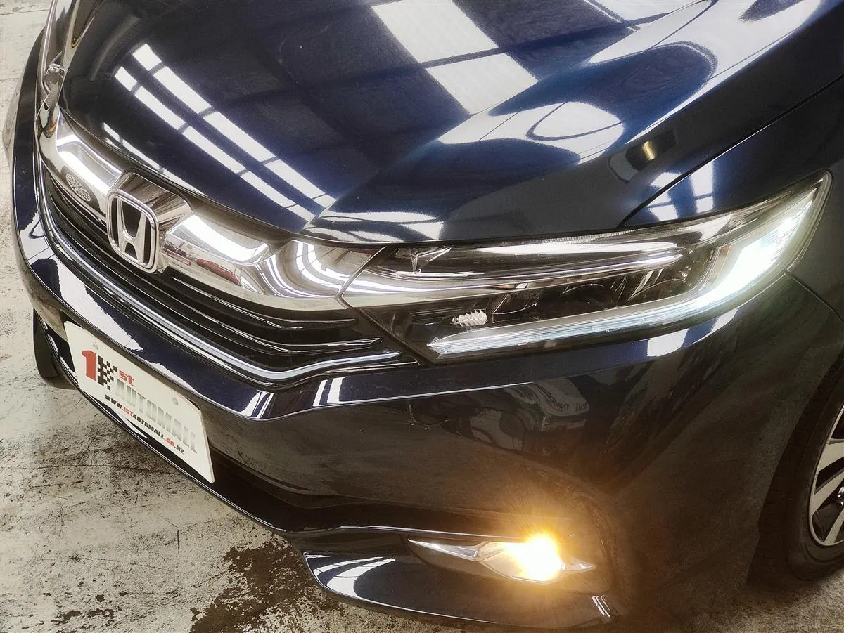 2016 Honda Shuttle Hybrid X STYLE EDITION Carousel 9