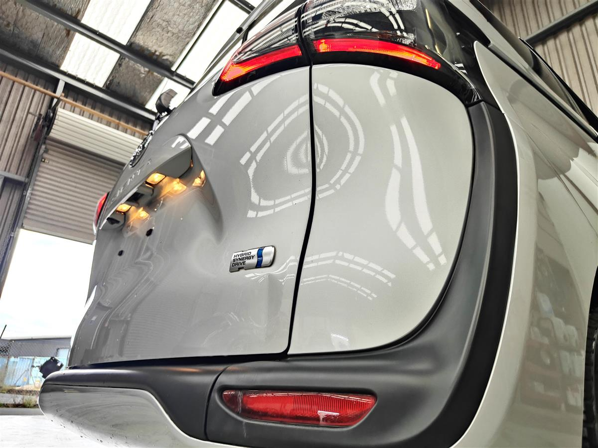 2017 Toyota Sienta HYBRID G Carousel 4