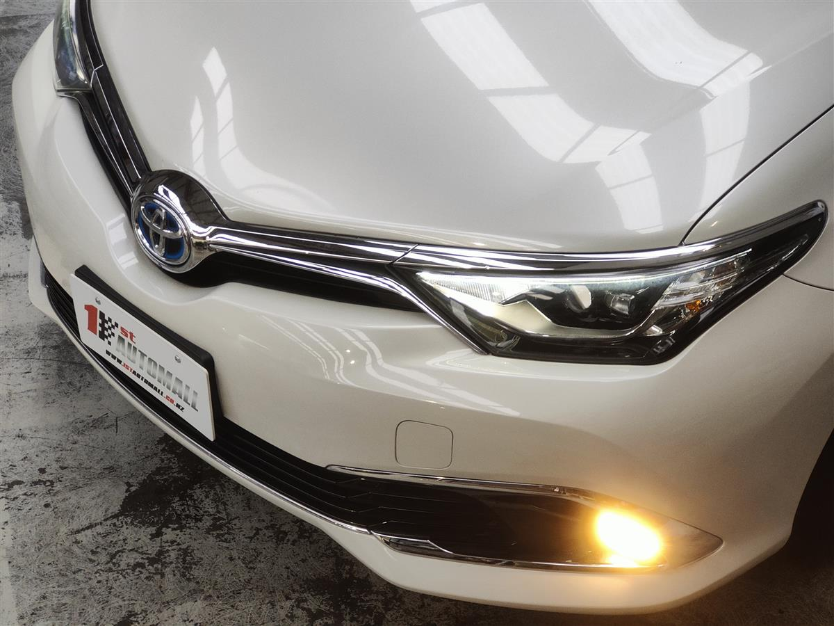 2016 Toyota Corolla AURIS Carousel 9
