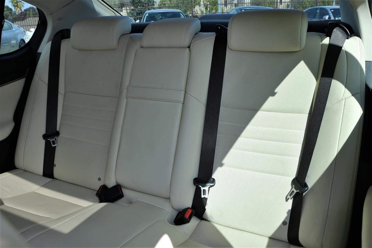 2015 Lexus GS 450h Sunroof.HUD.Lane assist.Radar cruise.Leather.Alarm.12 Airbags. Carousel 3