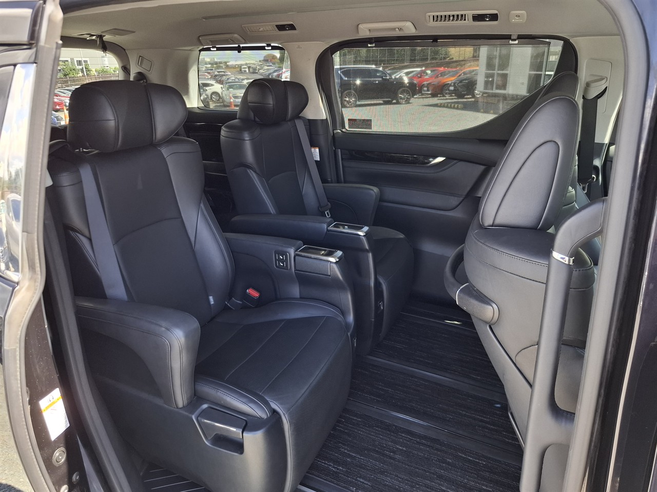 2016 Toyota Vellfire HYBRID 4WD ZR G EDITION Carousel 4