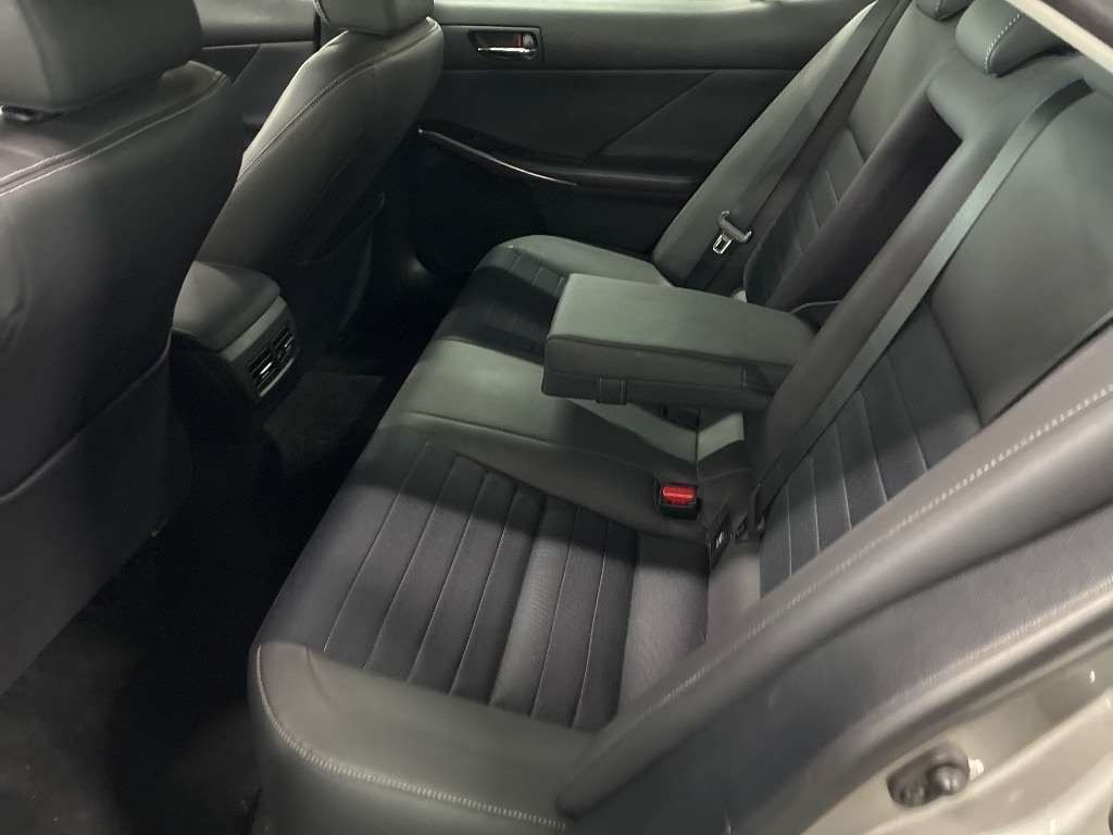 2015 Lexus IS 300h Transit IS300H Hybrid Carousel 1