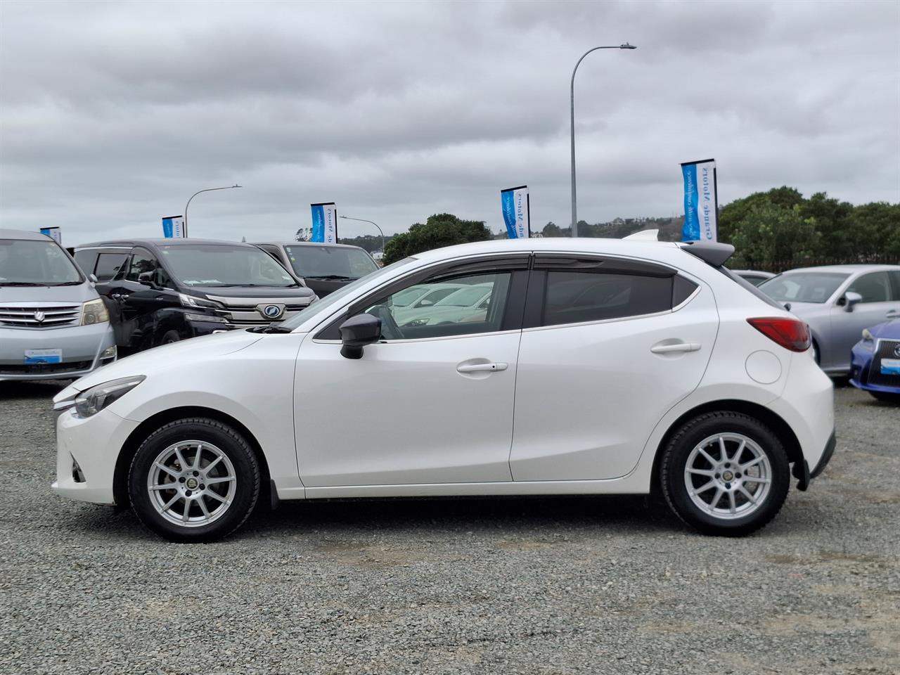 2018 Mazda Demio 13S.Touring.Skyactiv.HUD.360°camera.Park sensors.Alloys. Carousel 12