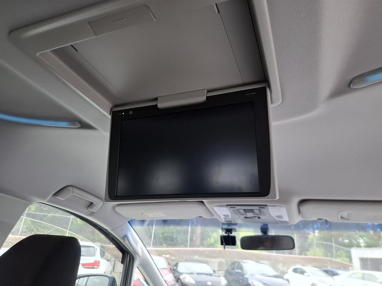 2016 Toyota Vellfire Rear camera.Electric doors.Rea cam.8 Airbags. Collage 2
