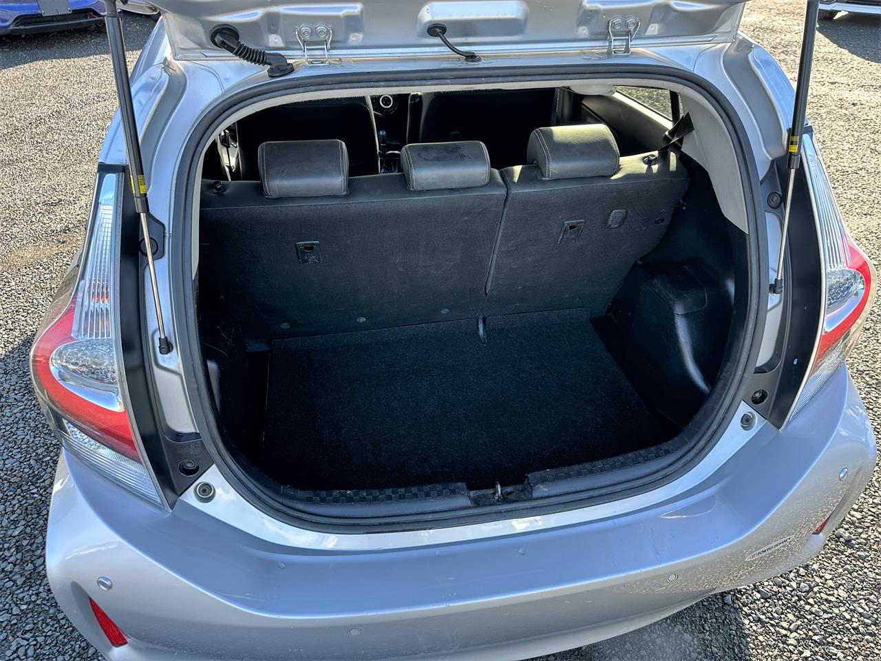 2018 Toyota Aqua G.Leather.8 Airbags.Cruise control.Lane assist.Safety radar. Carousel 18