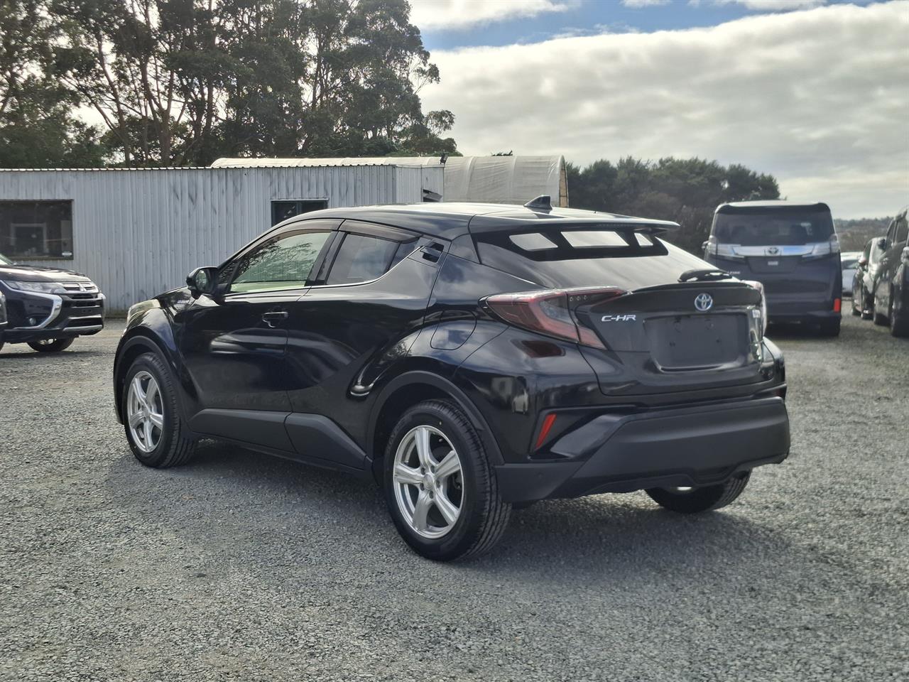 2017 Toyota C-HR G spec.Hybrid.BSM.LKA.Safety radar.Rear cam.Alarm. Carousel 13
