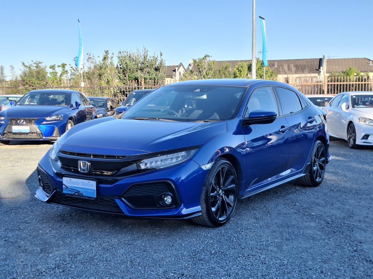 2017 Honda Civic Safety radar.Lane assist.Radar cruise.Rear camera. Carousel 13