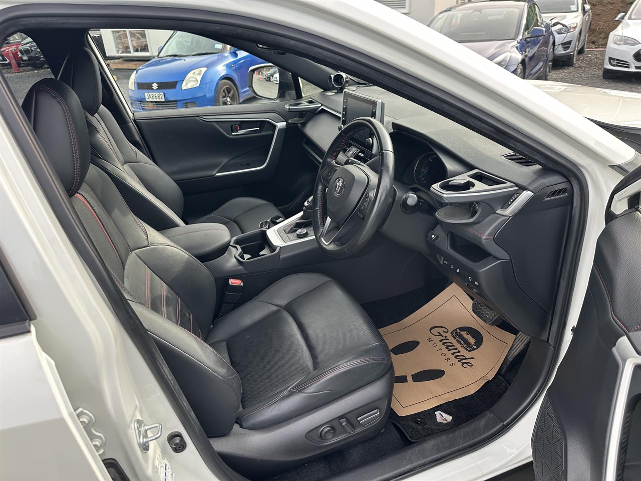 2021 Toyota RAV4 PHV.GZ.4WD.Leather.360°cam.Radar cruise.Lane assist.Park sens.Alarm. Carousel 1