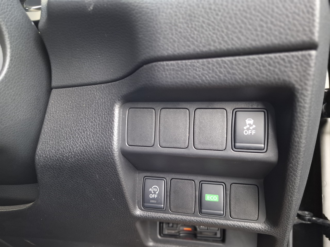 2016 Nissan X-Trail Leather. Rear camera.SRS Airbags. Carousel 7