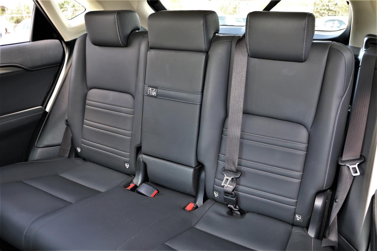 2016 Lexus NX 300h Hybrid.Leather.Safety radar.Radar cruise.Alarm.10 Airbags. Carousel 4