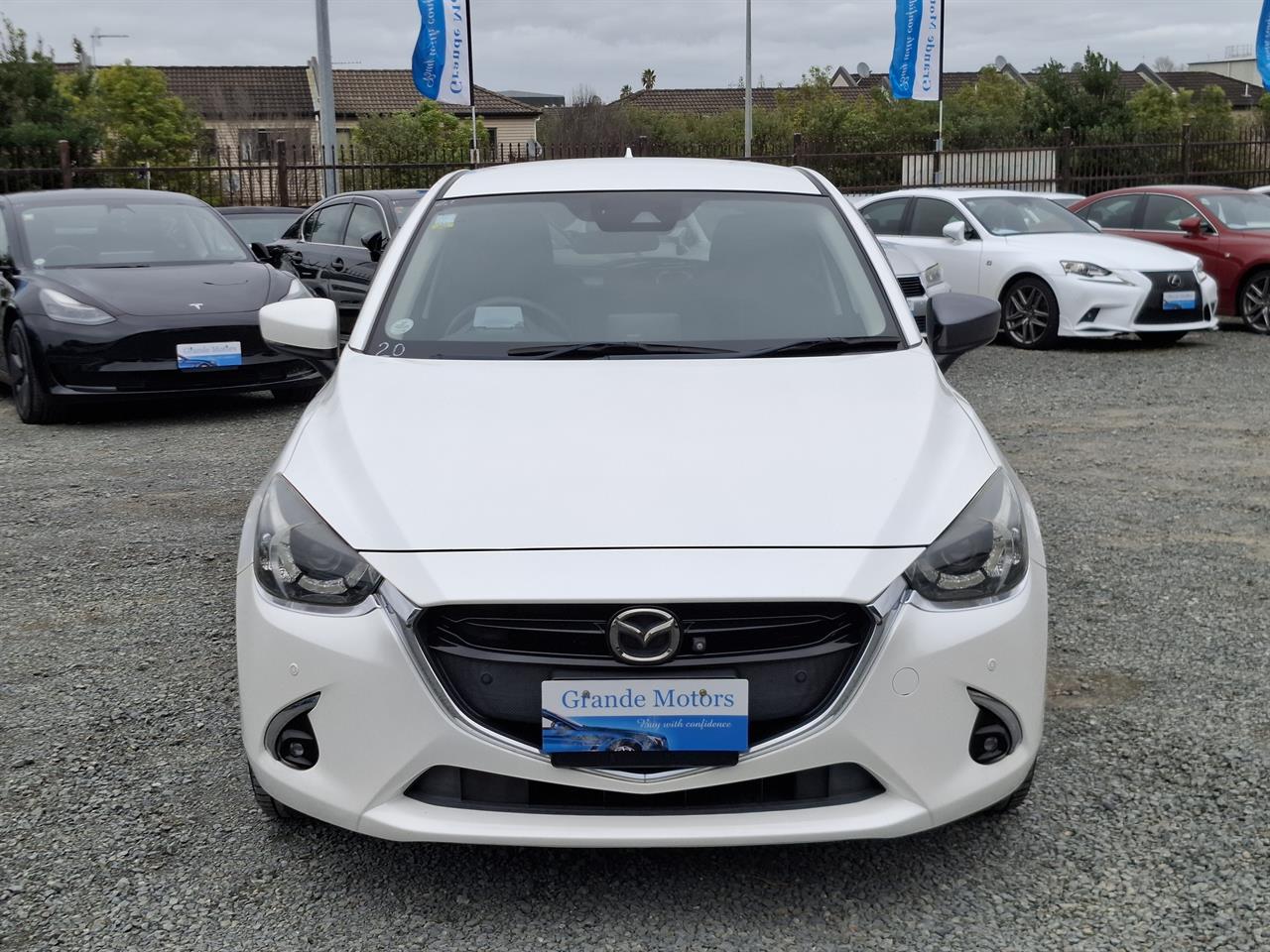2018 Mazda Demio 13S.Touring.Skyactiv.HUD.360°camera.Park sensors.Alloys. Carousel 10