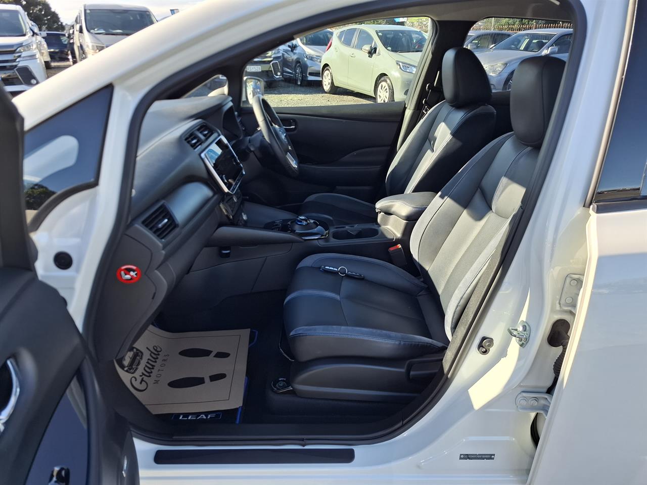 second hand 2022 Nissan Leaf 62KW.Pro-pilot.Android/Apple CarPlay.360°camera.Alarm.10 Airbags. for sale NZ Collage 2