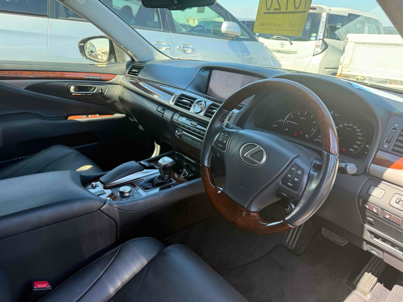 2014 Lexus LS 460 Transit VERSION C I PACKAGE Carousel 2