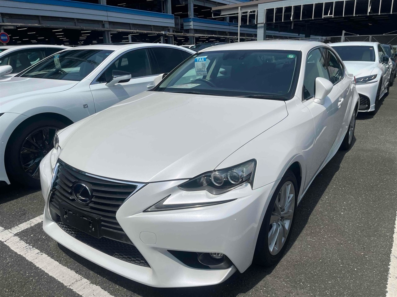 2015 Lexus IS 300h Transit Hybrid Cruise control Carousel 7