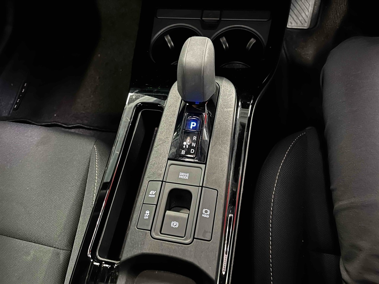 2023 Toyota Prius Transit New Model U Low KM Cruise control Carousel 10