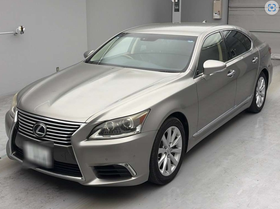 2013 Lexus LS 460 Transit Package C Pack I Carousel 3
