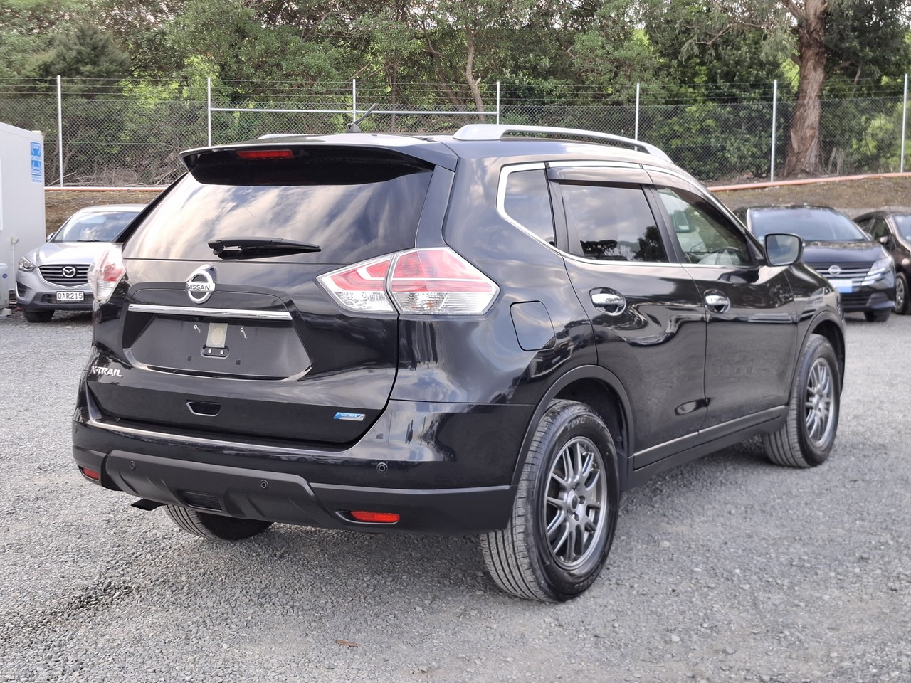 2016 Nissan X-Trail Leather. Rear camera.SRS Airbags. Carousel 17