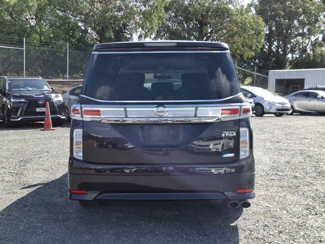 2012 Nissan Elgrand Highway star.Rear camera 7 Seats Carousel 14