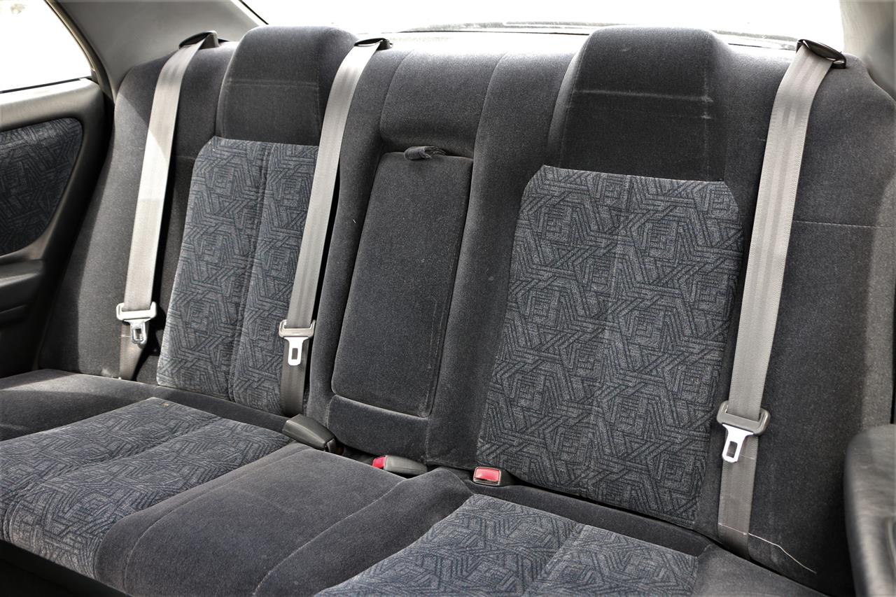 1999 Toyota Chaser Tourer.Facelift. Carousel 3