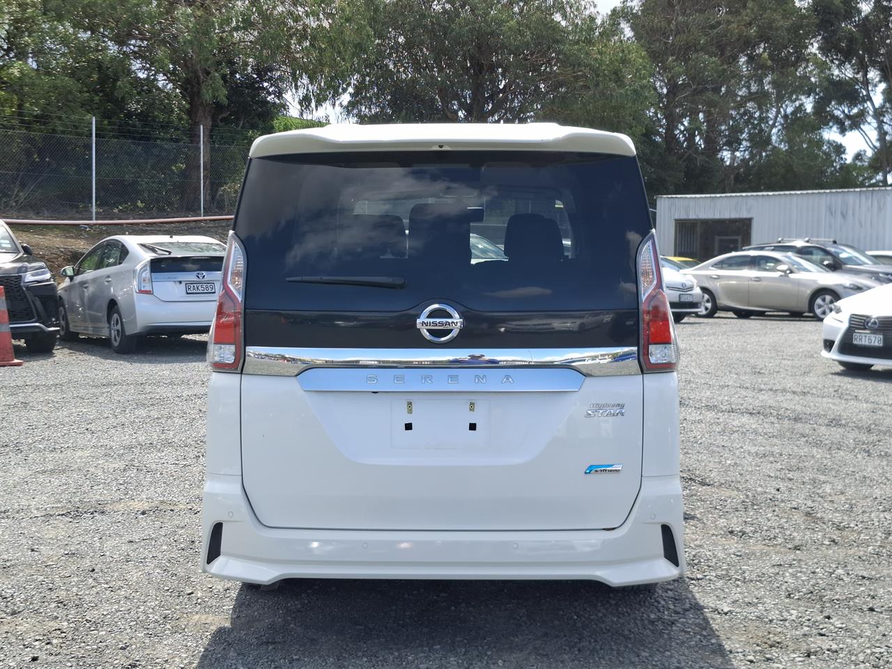 2017 Nissan Serena Highway star.Hybrid.Pro-pilot.Radar cruise.360°camera.Park sensors. Carousel 16