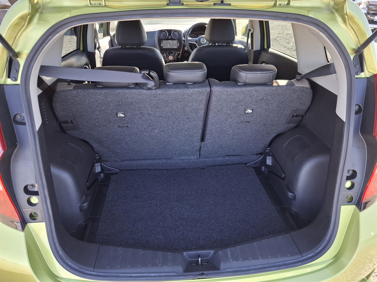 2016 Nissan Note MEDALIST X Carousel 6