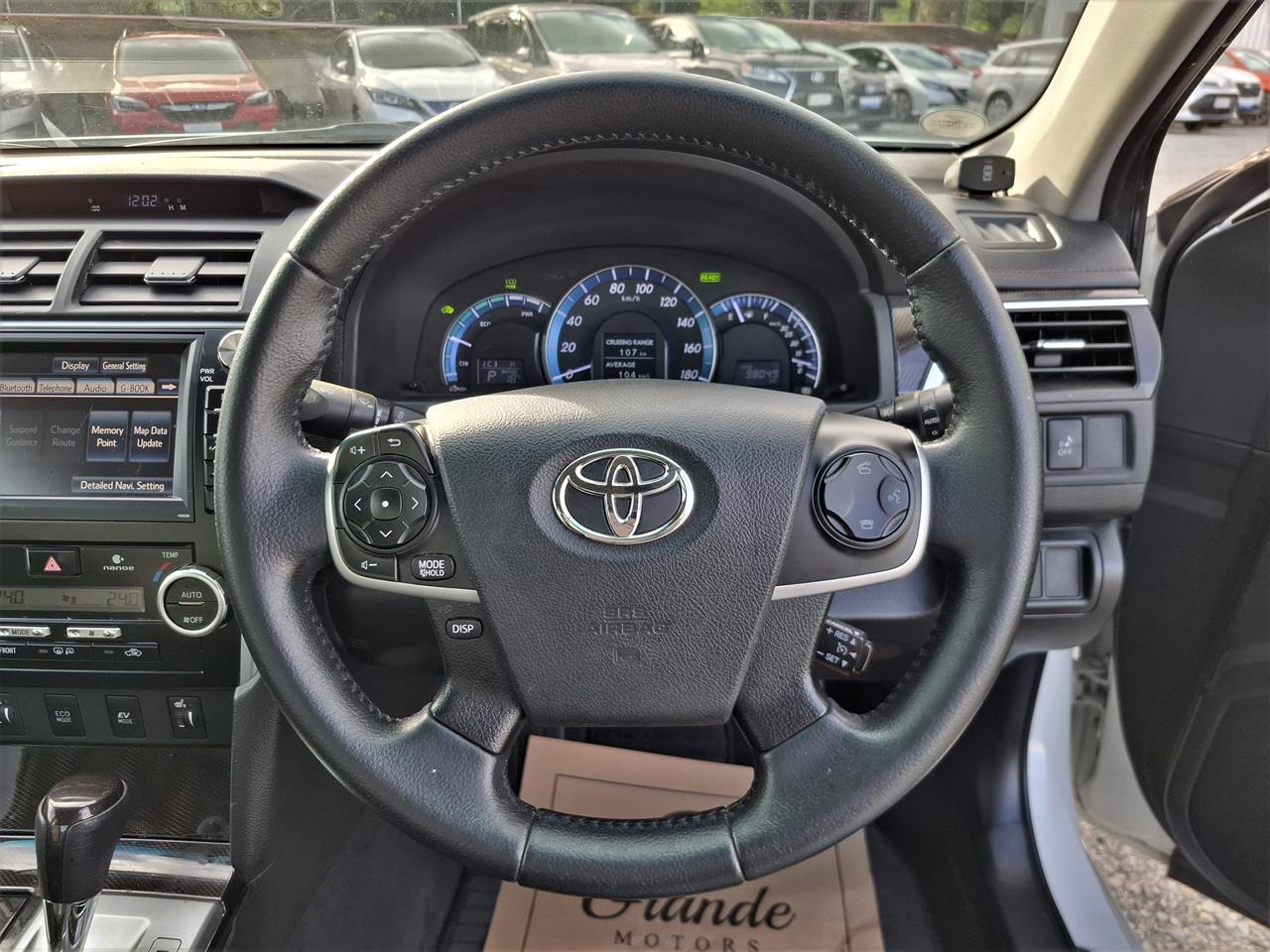 2012 Toyota Camry Hybrid.Gspec.Leather.Cruise control.8 Airbags Carousel 9