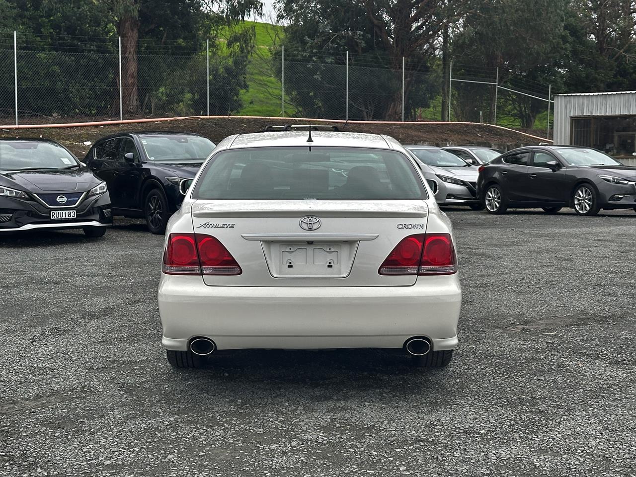 2005 Toyota Crown Athlete.50th Anniversary.Cruise control.Rear camera. Carousel 16