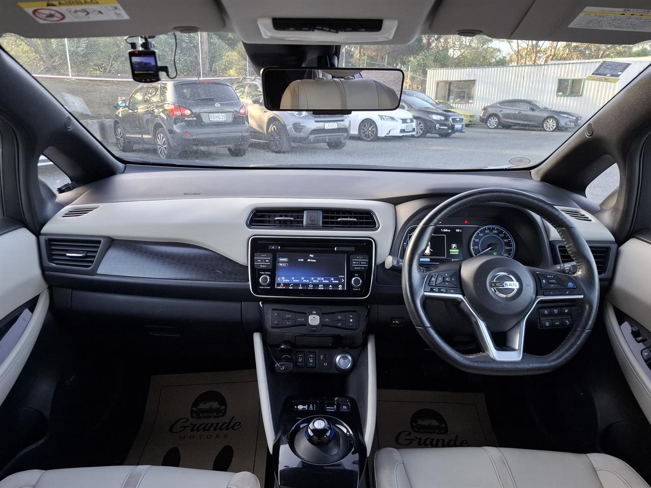 2019 Nissan Leaf 62kW.SOH89%.Android/Apple CarPlay.Pro-pilot.360°camera. Carousel 4