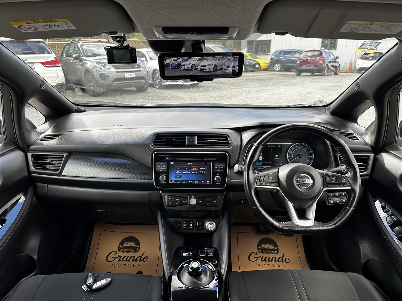 2019 Nissan Leaf 40KW.SOH 95%.Pro-pilot.360°camera.10 Airbags.Alarm. Carousel 4