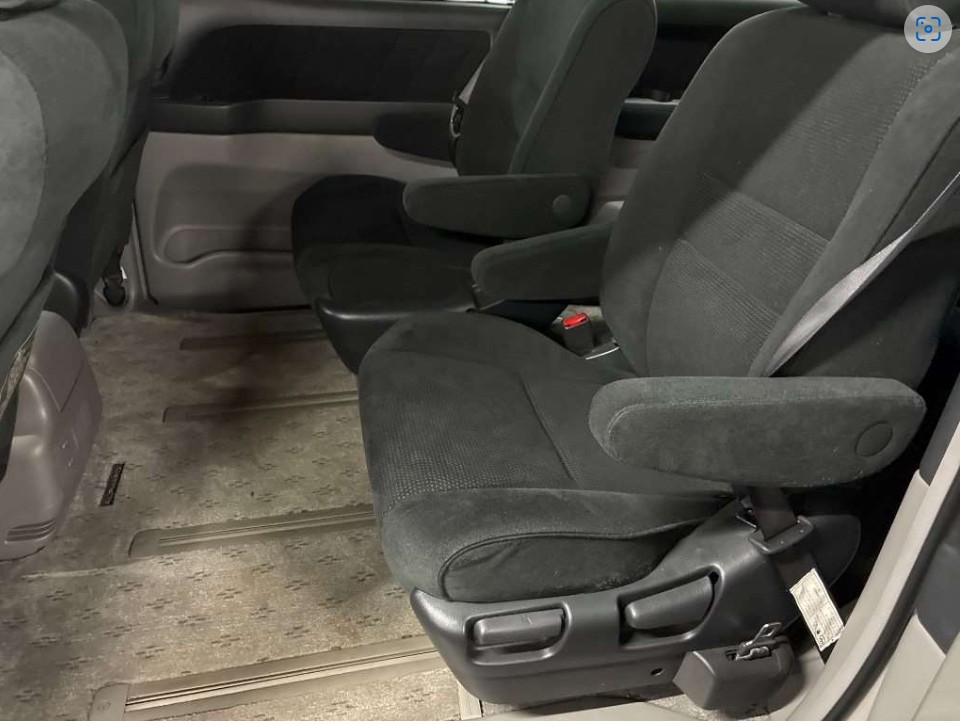 2002 Toyota Alphard Transit MS 7 seater Carousel 13