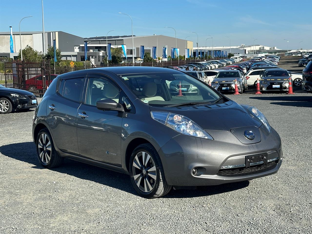 2017 Nissan Leaf 30KW.SOH 75%.BOSE.360°camera.Cruise control.