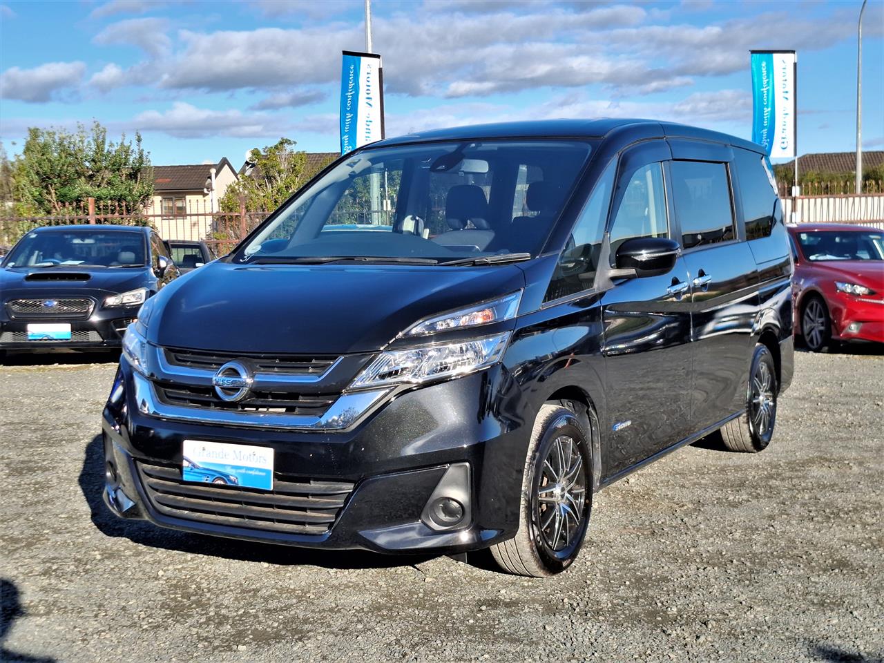 2017 Nissan Serena Hybrid.8 seats.Rear cam.Cruise control. Carousel 13