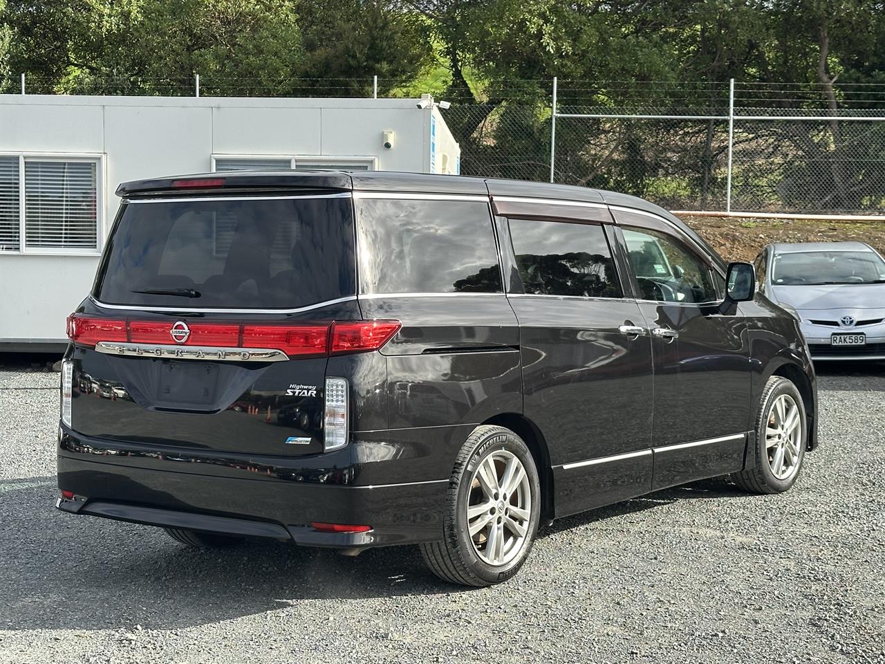 2012 Nissan Elgrand Highway star.Rear camera 7 Seats Carousel 14