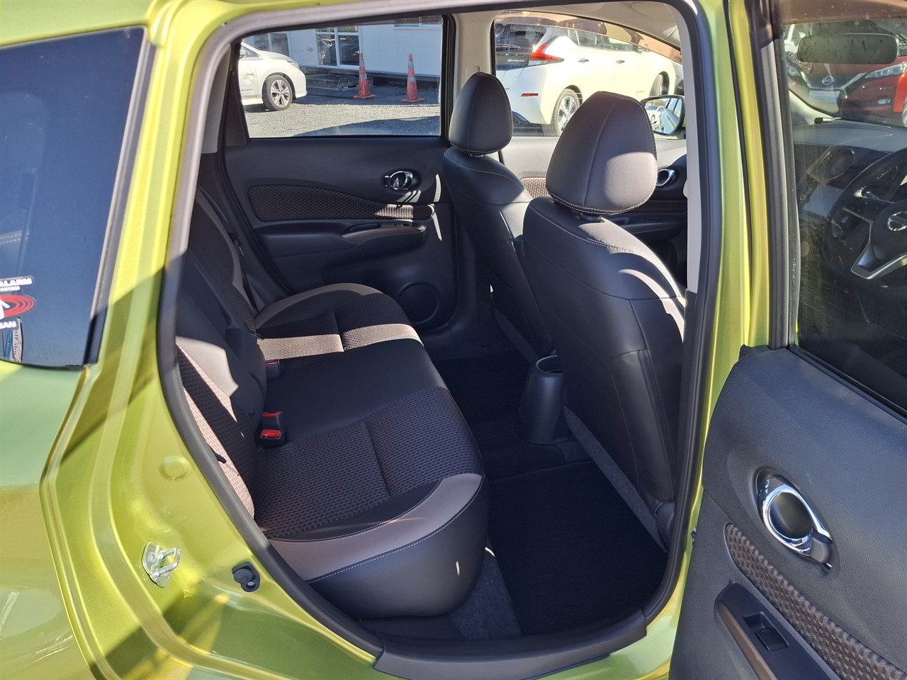 2016 Nissan Note MEDALIST X Carousel 2