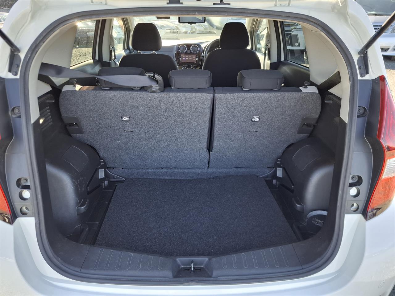 2020 Nissan Note E-power.360°camera.Lane assist.Safety radar.Park sensors.Button start. Carousel 1