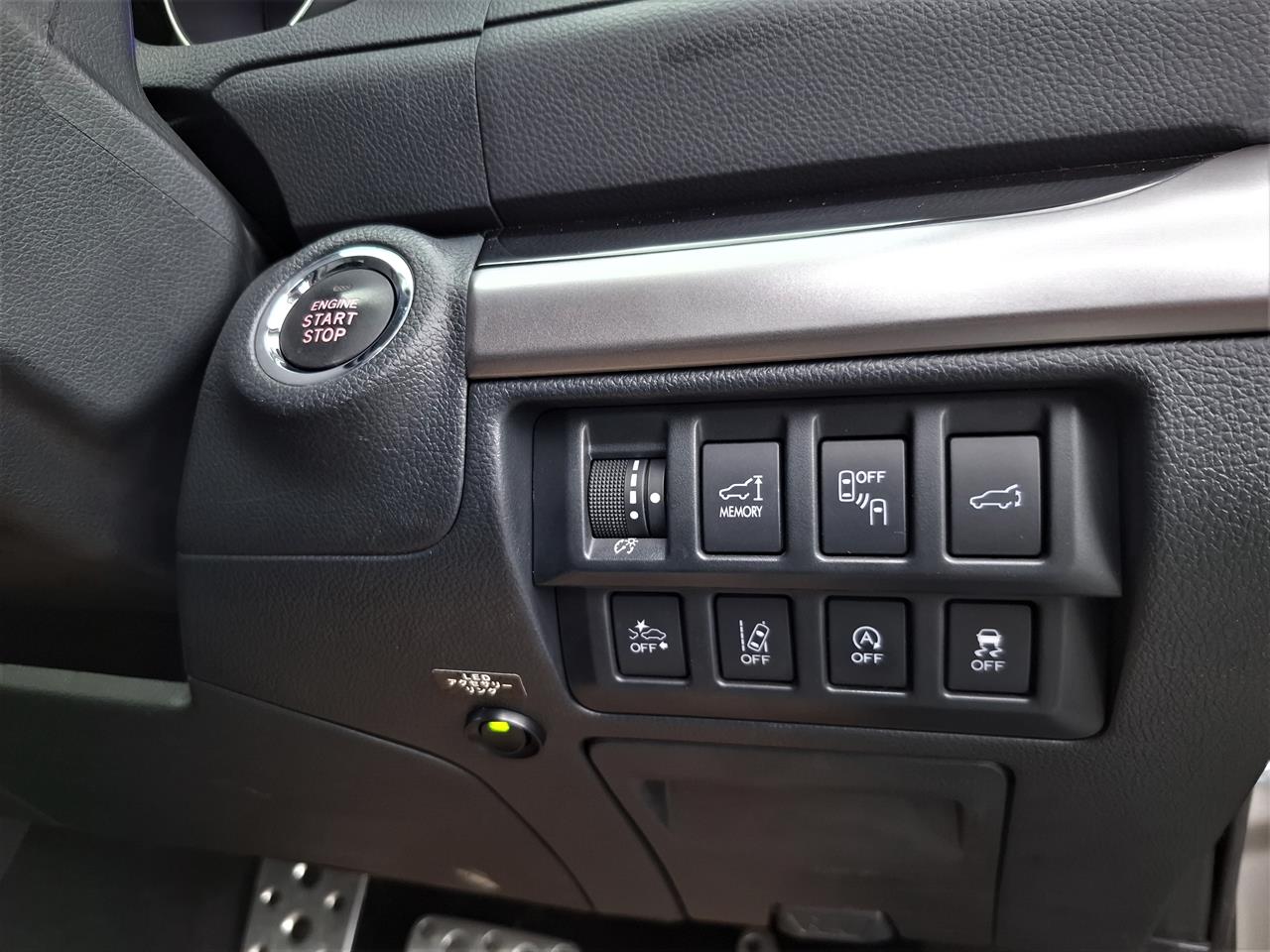 2017 Subaru Outback 4WD.Eyesight.Blind spot.Leather.Radar cruise.Lane assist.Alarm. Carousel 10