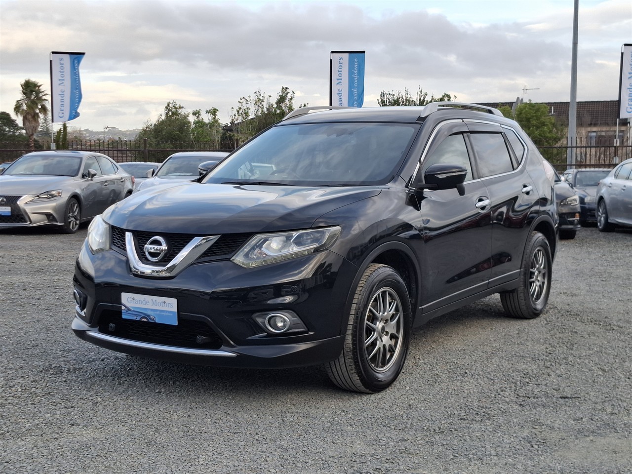2016 Nissan X-Trail Leather. Rear camera.SRS Airbags. Carousel 13