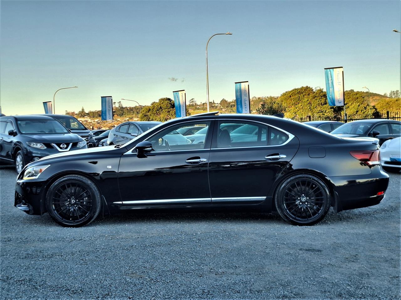 2015 Lexus LS 460 F-Sport.Sunroof.Leather.Radar cruise. Blind sport.Alarm.10 Airbags. Carousel 14