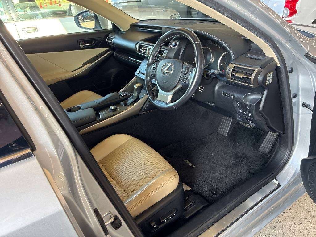 2015 Lexus IS 300h Transit Hybrid L Package Cruise Control Carousel 6