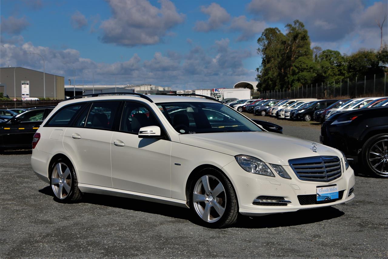 2011 Mercedes-Benz E 250 Wagon.Rear camera.Alarm.New tires.LOW KM.