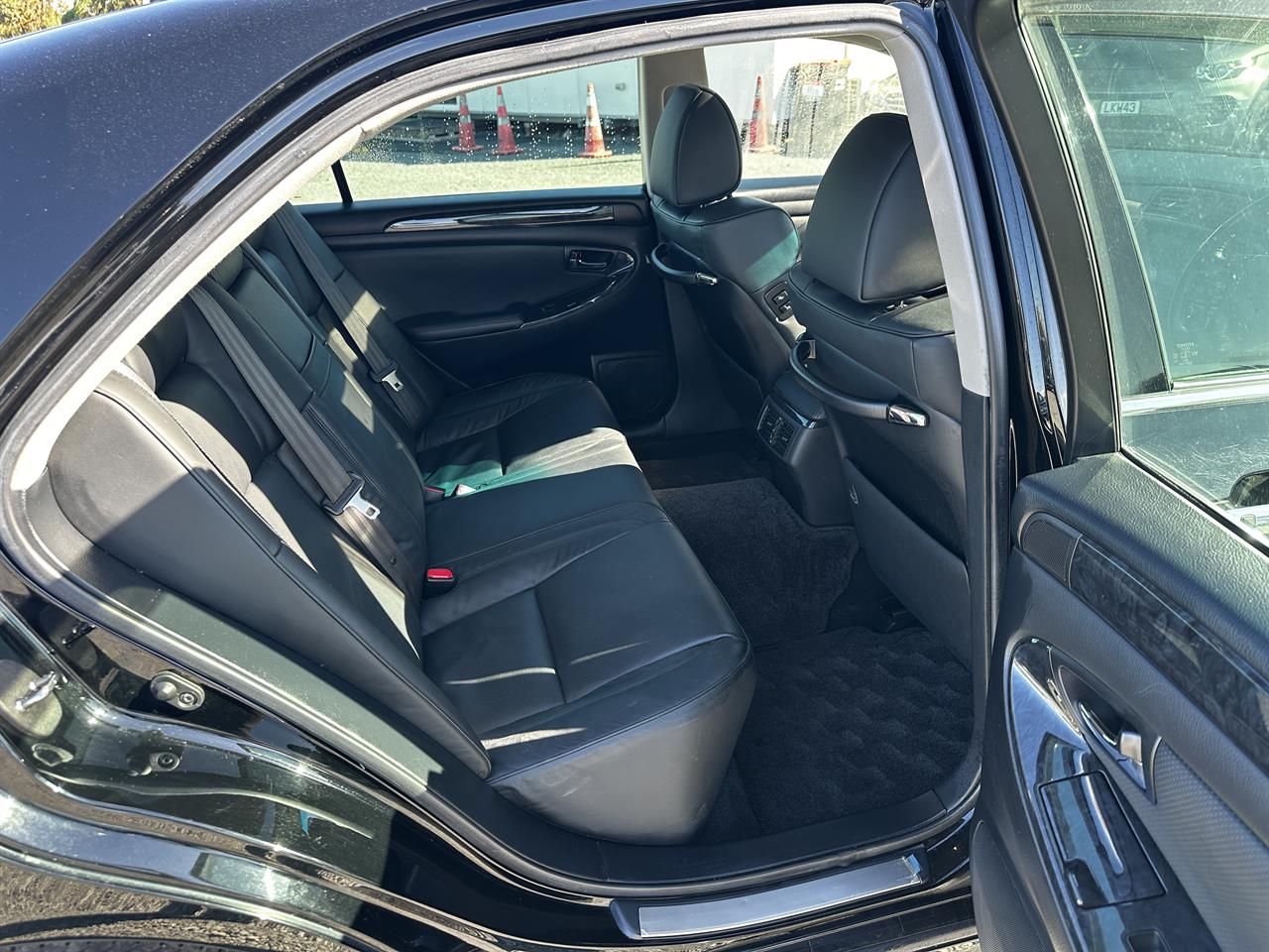 2006 Toyota Crown Athlete.Sunroof.Leather.Cruise control.Rear camera.Alarm. Carousel 3