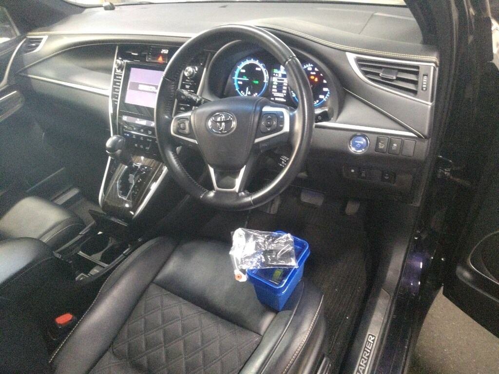 2014 Toyota Harrier Transit HYBRID 4WD ELEGANCE Carousel 1