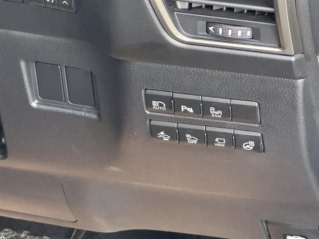 2015 Lexus NX 300h Hybrid.Leather.Safety radar.Blind spot.360°camera.Park sensors.Alarm. Carousel 8