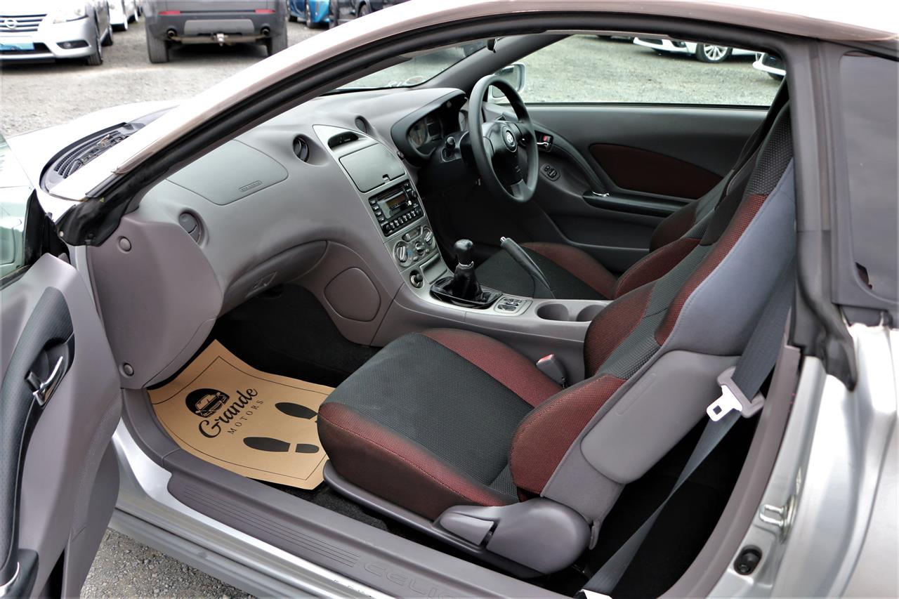 2001 Toyota Celica Manual.Sunroof.Alloys.New tires.LOW KM. Carousel 3