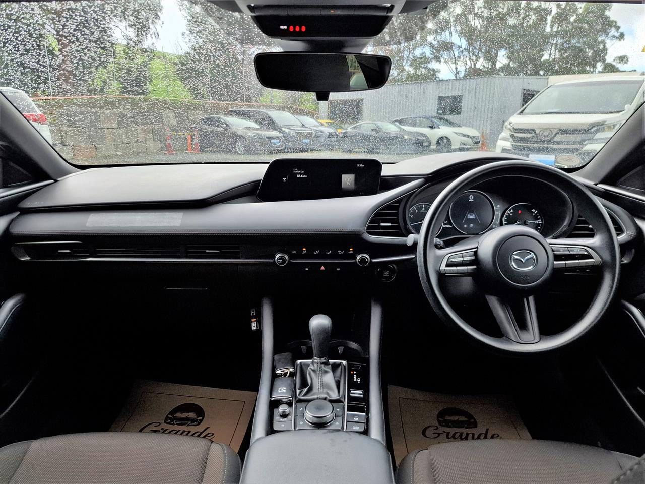 2023 Mazda 3 HUD.Rear camera.Radar cruise.Park sensors. Carousel 6