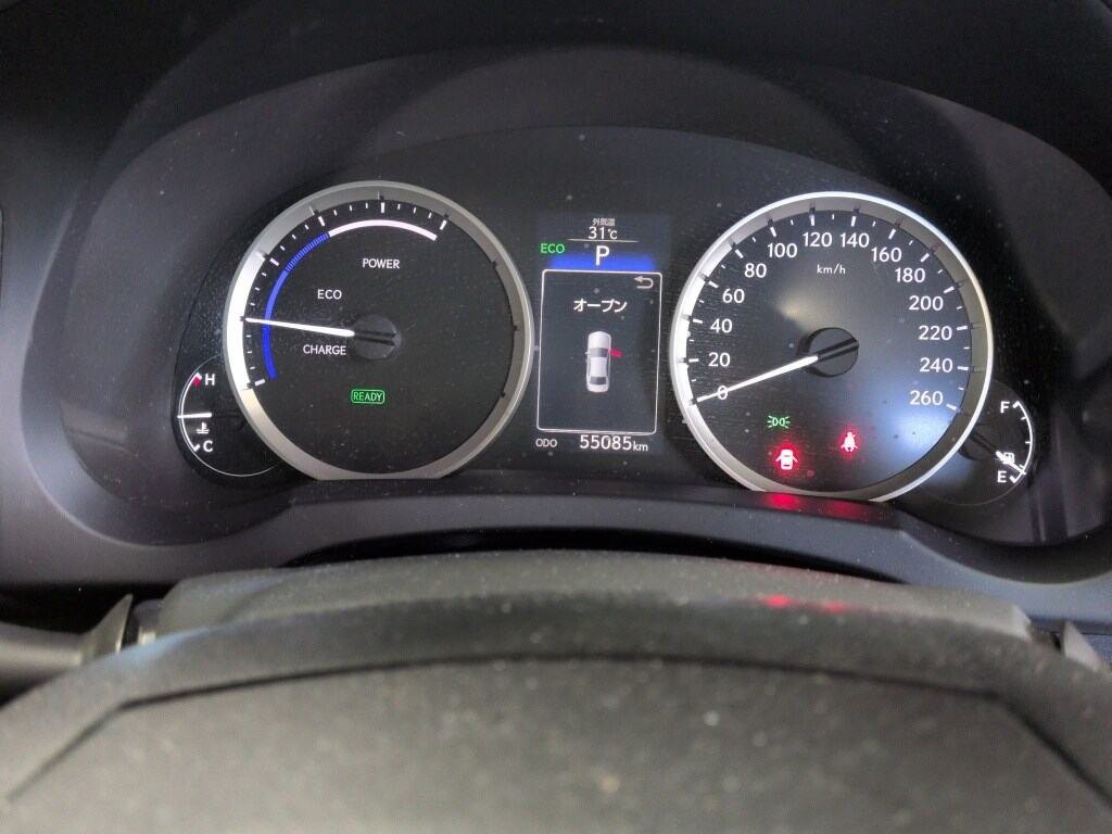 2014 Lexus IS 300h Transit Hybrid Grade 4,5 Carousel 4