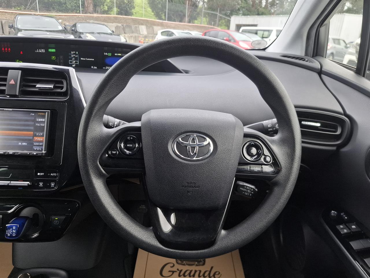 2020 Toyota Prius G.Radar cruise.Lane assist.Rear cam.Alarm.8 Airbags. Carousel 5