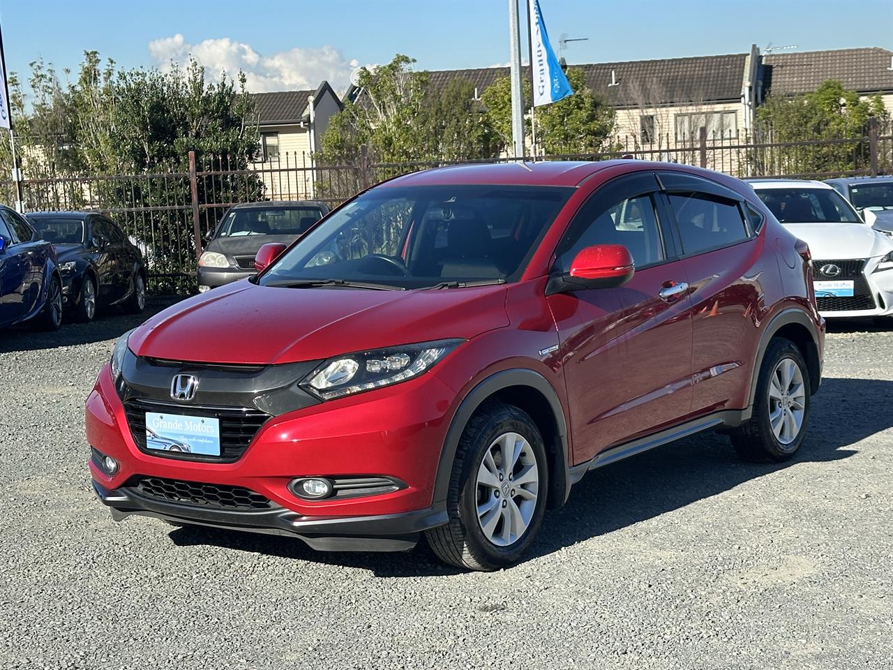 2016 Honda Vezel Hybrid.Rear camera.Cruise control. Carousel 13